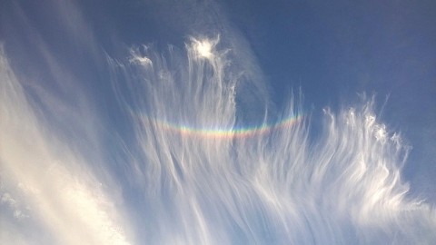 Circumzenithal-arc-in-Cirrus-uncinus