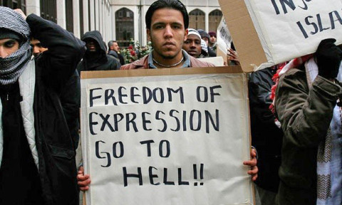 UK-Muslim-protesters-Why free speech is fundamental