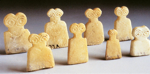 Dvanáctá planeta, obr. 64: Dvanáctá planeta, obr. 64: 3500-3000 BCE, Eye Idols from Eye temple, Tell Brak, Alabaster. 